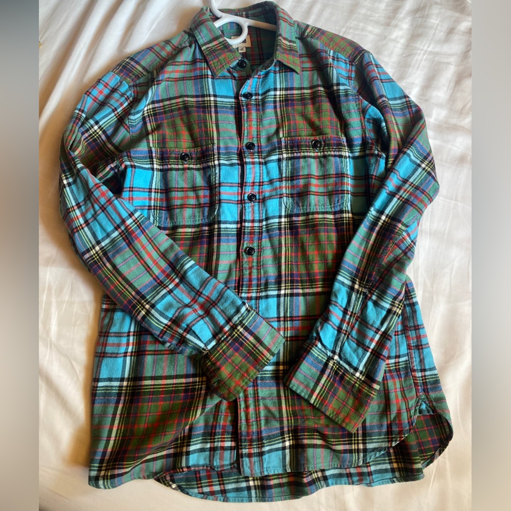 Uniqlo Blue and Green Casual Button Down Shirt